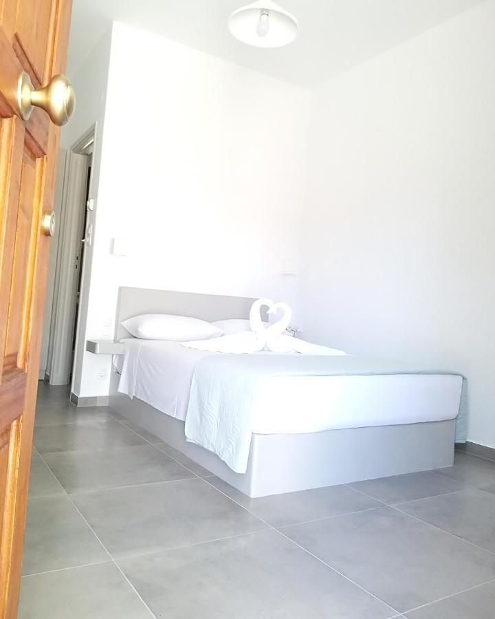 Mavrikou Helen Apartments Skíros Eksteriør billede