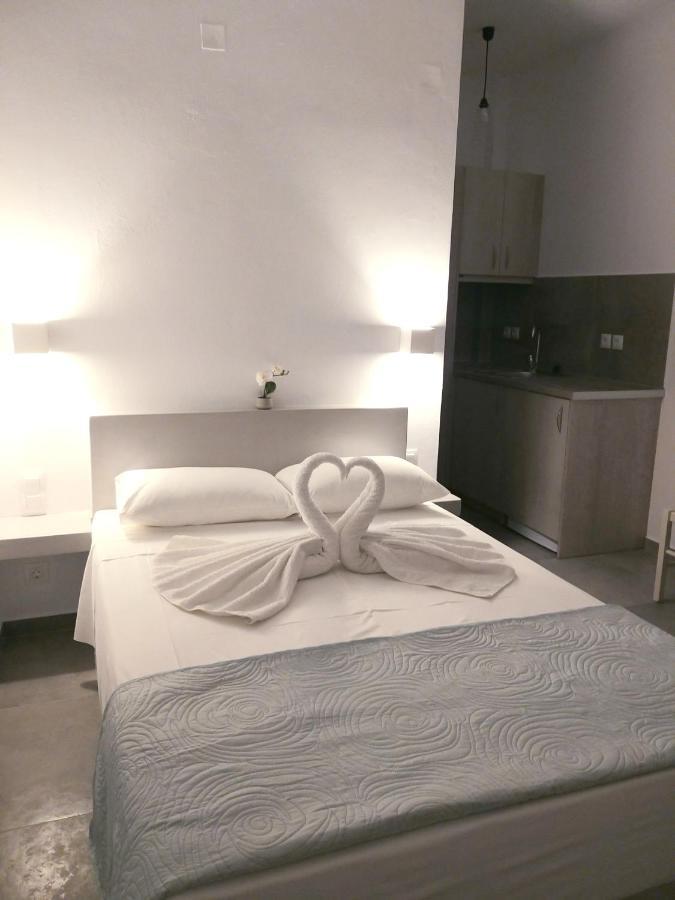Mavrikou Helen Apartments Skíros Eksteriør billede
